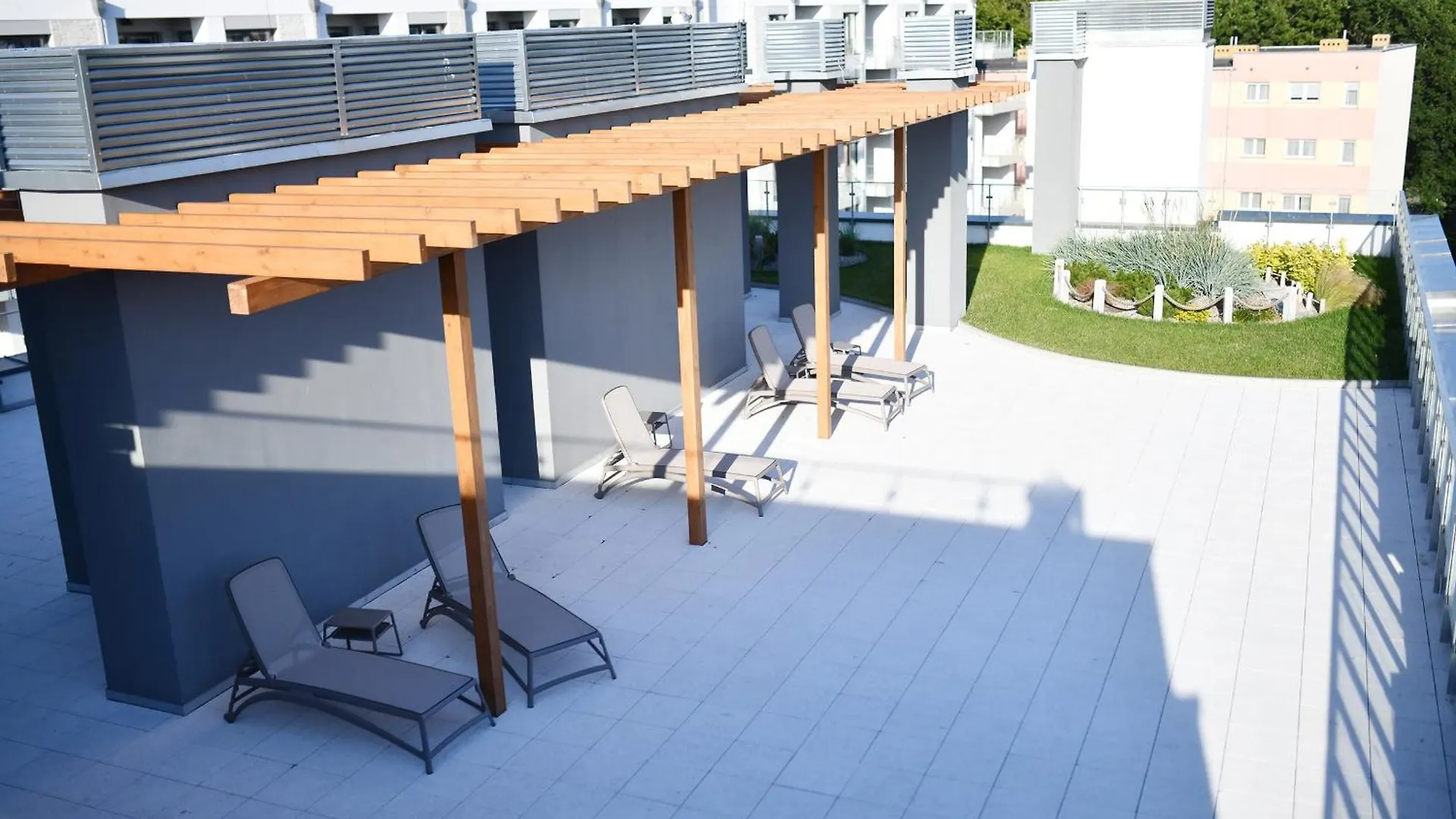 Apartment Nadmorskie Tarasy Z Basenami - Kolobrzeg Navigator